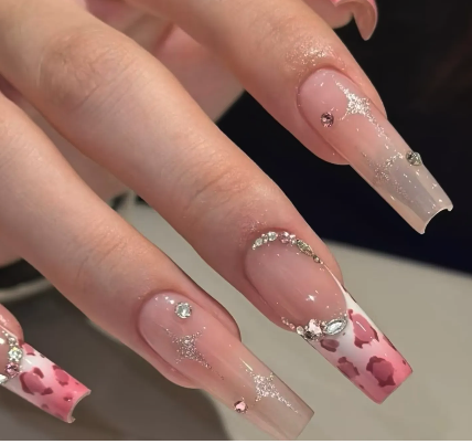 Nail service example